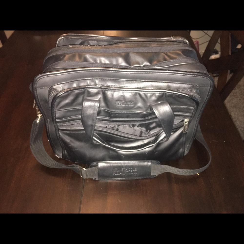 Kenneth Cole Reaction Bag